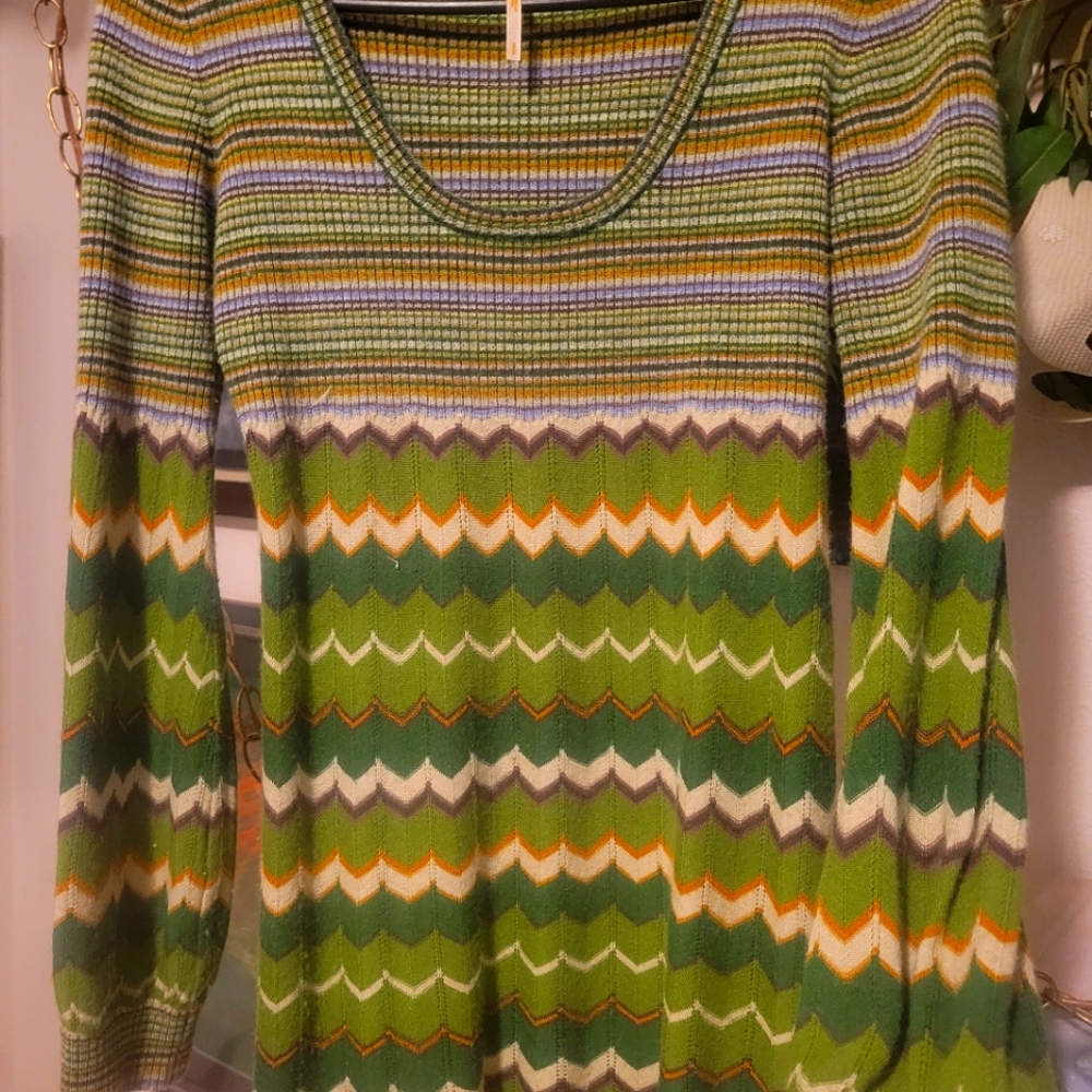 Free people sweater
